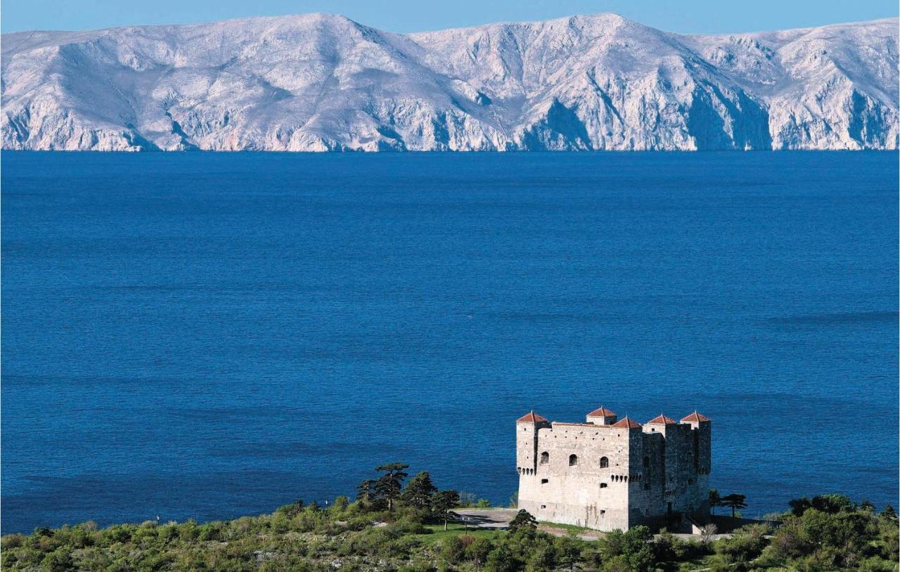Awesome Apartment In Senj With Wifi ภายนอก รูปภาพ